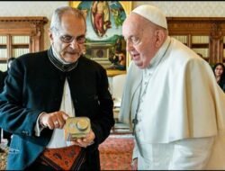 Papa Francisco Konfirmadu Vizita Timor- Leste Iha Tempu Badak