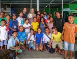 Presiden Republik Menjadi Host Donasi Perlengkapan Olahraga Dan Klinik Sepak Bola Dari Akademi Australia Kick Academy