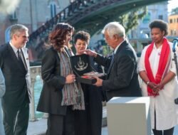 Xanana Agradese Ba Komisaun Organizadora No  Entidades Estranjeiru